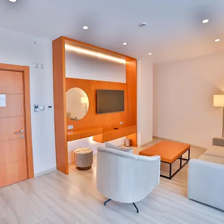 Caddem Отель Фамагуста