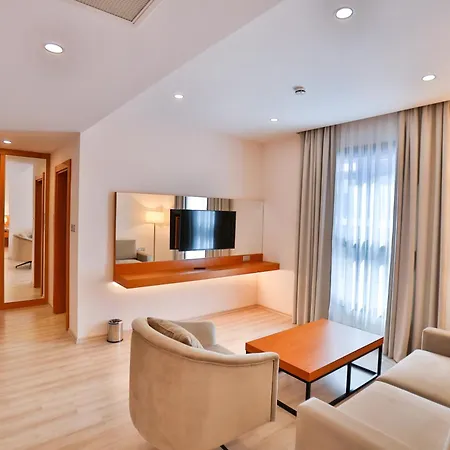 Caddem Hotel