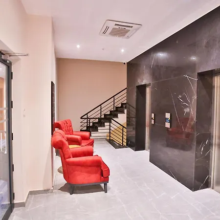 Отель Caddem 3*