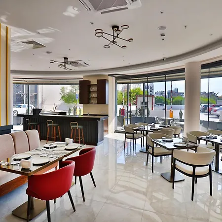 Отель Caddem Фамагуста