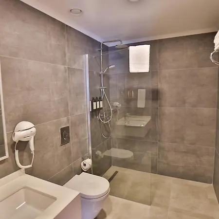 Caddem Hotel