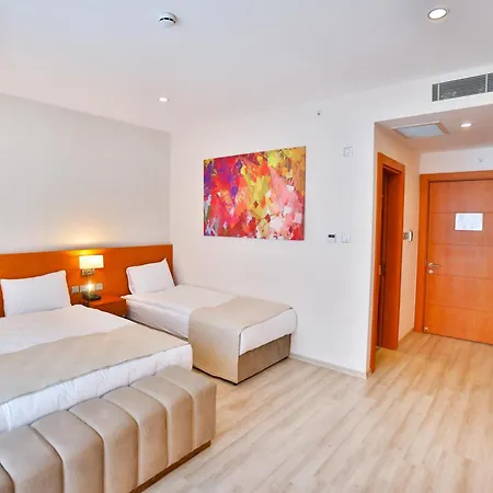 Hotel Caddem *